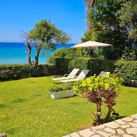 Hébergement de vacances Glyfada Beachfront House Ab3g *