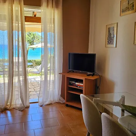 Glyfada Beachfront House Ab3g Hébergement de vacances Pelekas